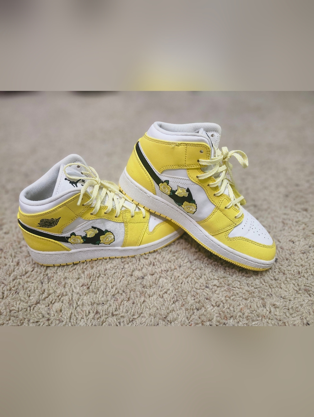 Nike Air Jordan 1 Mid SE GS "Rose Patch - Dynamic Yellow 5Y- 6.5 Womens